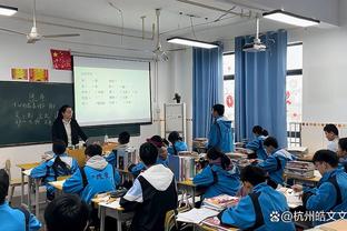 波杰姆斯基：我认为今天自己打得很好 在攻防两端为赢球努力